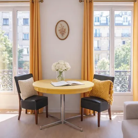 Center Masion-grands Boulevards Appartamento Parigi